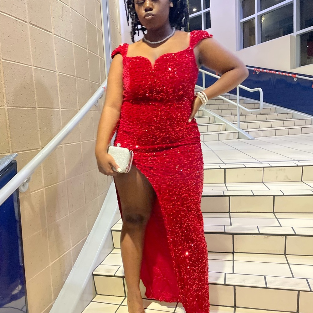 Size large red sequence v-neckline dress